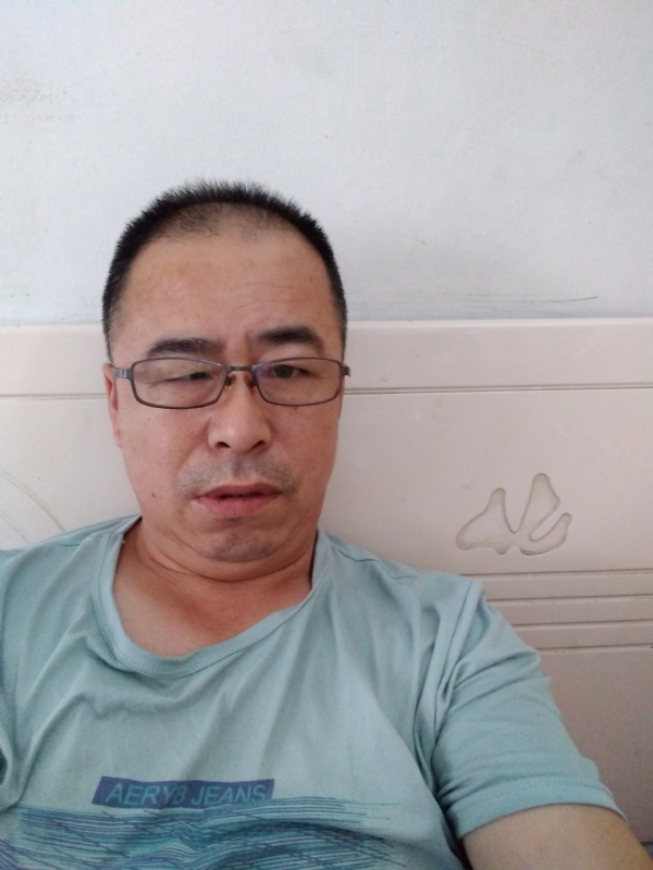 大叔的第一张照片--潍坊中老年相亲网