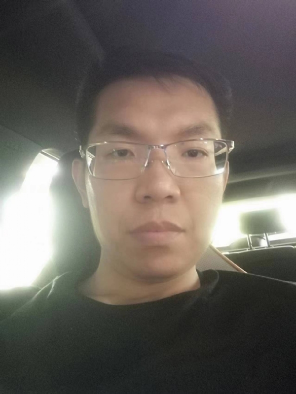 小黑包的第一张照片--潍坊中老年相亲网